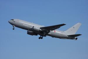 ^b`S[JԂKC-767 󒆋@