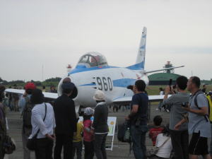 F-86ZCo[̃u[CpX@