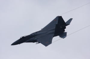 xCp[oȂsF-15퓬@