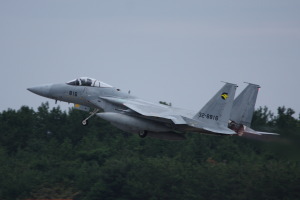 離陸する306飛行隊のF-15J