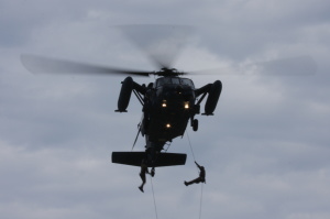 救難飛行展示のUH-60J